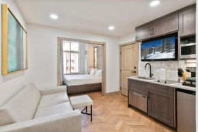 Ski in/out at Westgate, Remodeled studio, Resort amenities, Multiple Pools, Spa and Restaurant 4803B Park City